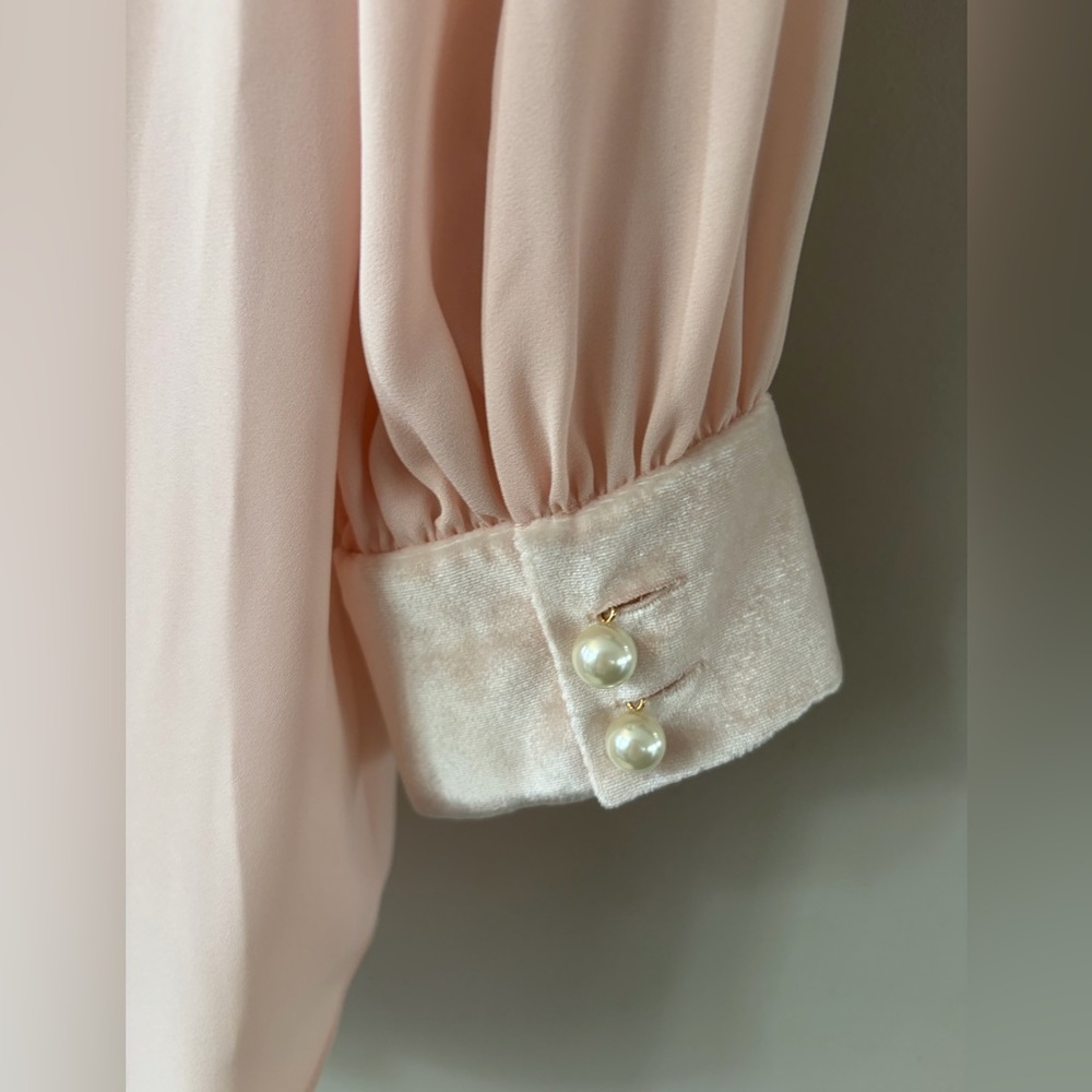 Kate Spade Velvet Trim Pearl Button Blouse in Rosedew NWT Women’s size XS. - Picture 7 of 9